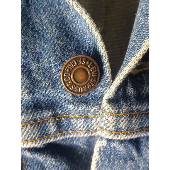 Vintage Levi Strauss 90's Dark Blue Jean Jacket Coat Button Size 40L Rider/Biker - Picture 4 of 15